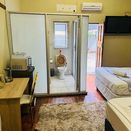 St Eve Lodge & Spa Bloemfontein Buitenkant foto